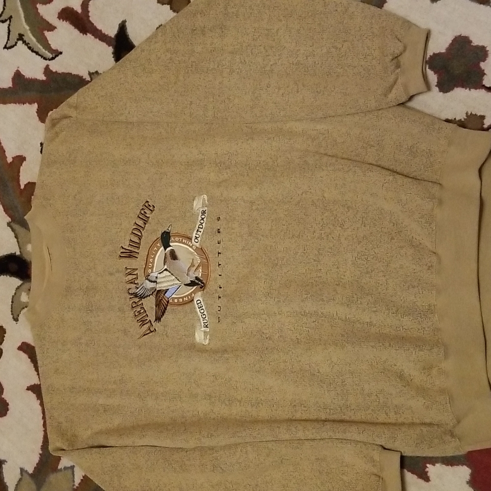 American Wildlife Collection Embroidered Sweatshirt/Sweater